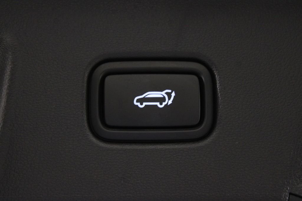 Certified Used 2026 Black Hyundai SEL image 18