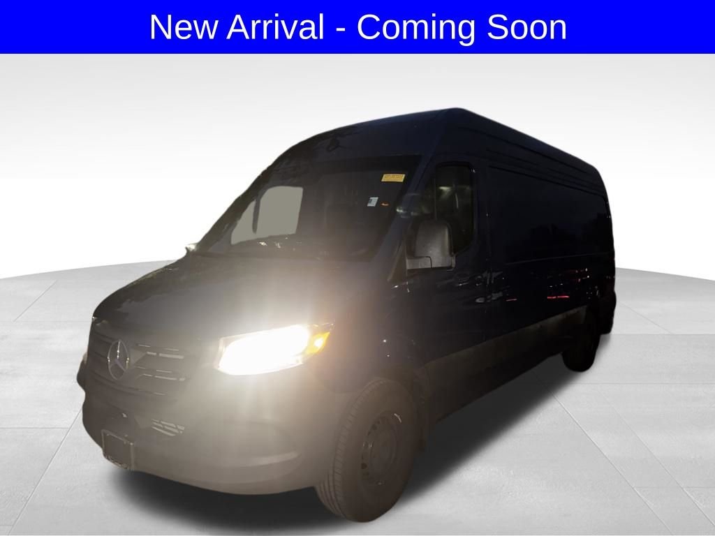 Used 2024 Blue Mercedes-Benz  image 1