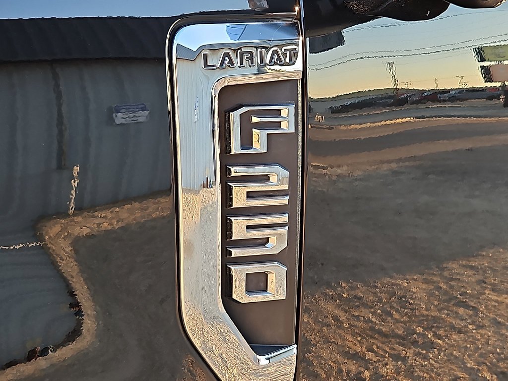 Used 2020 Black Ford Lariat image 14