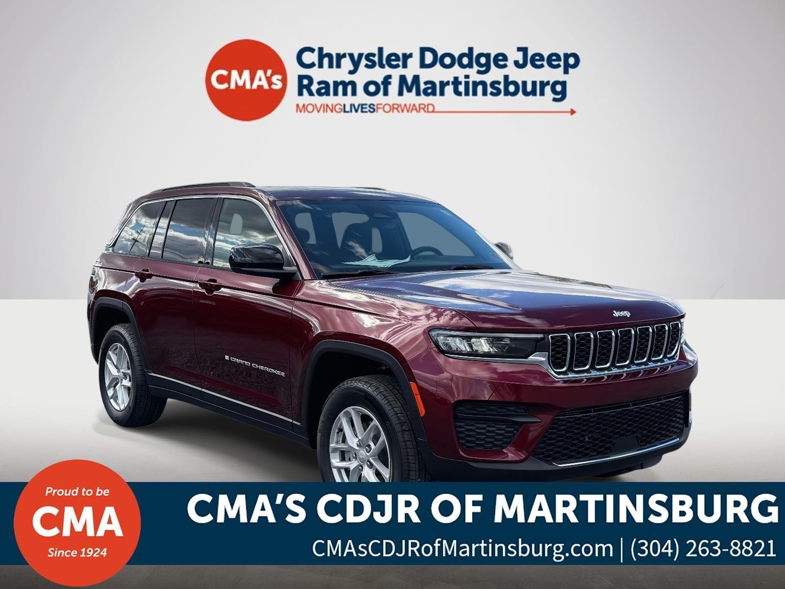 New 2025 Velvet Red Pearl-Coat Exterior Paint Jeep Laredo X image 1