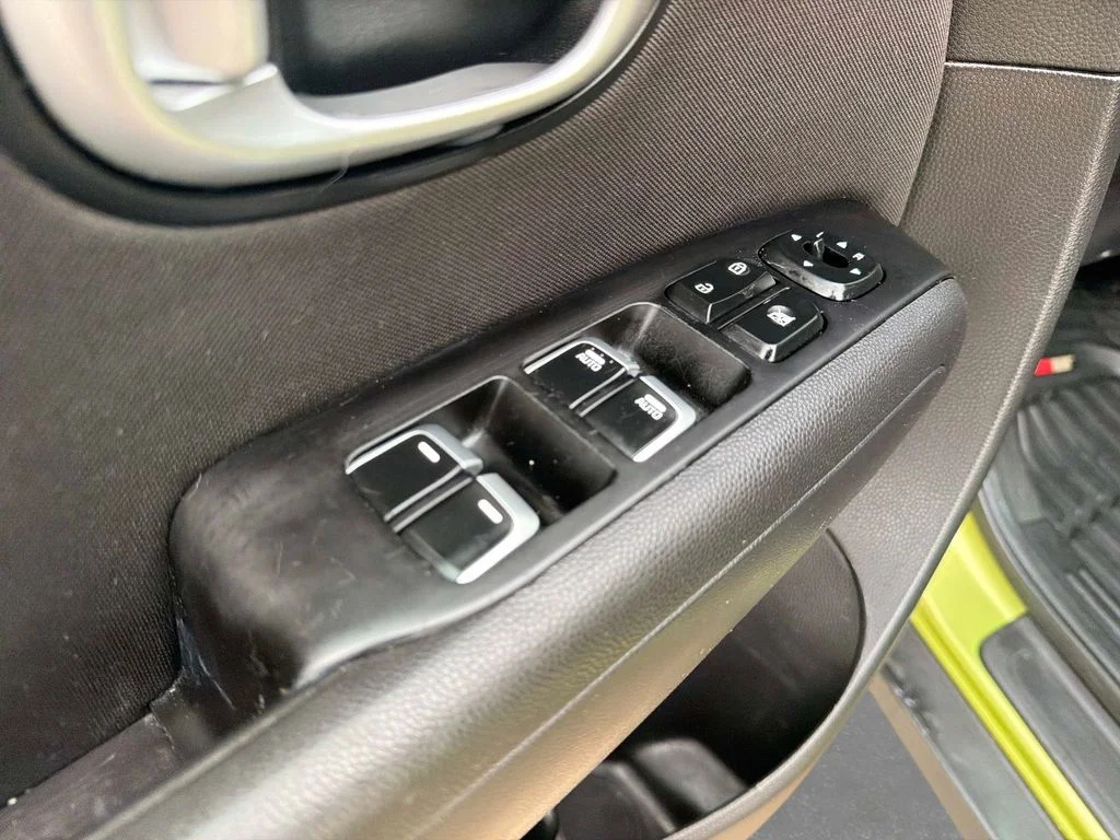 Used 2019 Alien II Kia Base image 19