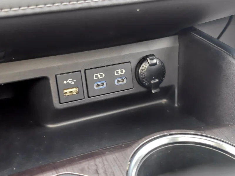 Used 2022 Black Toyota Platinum image 40