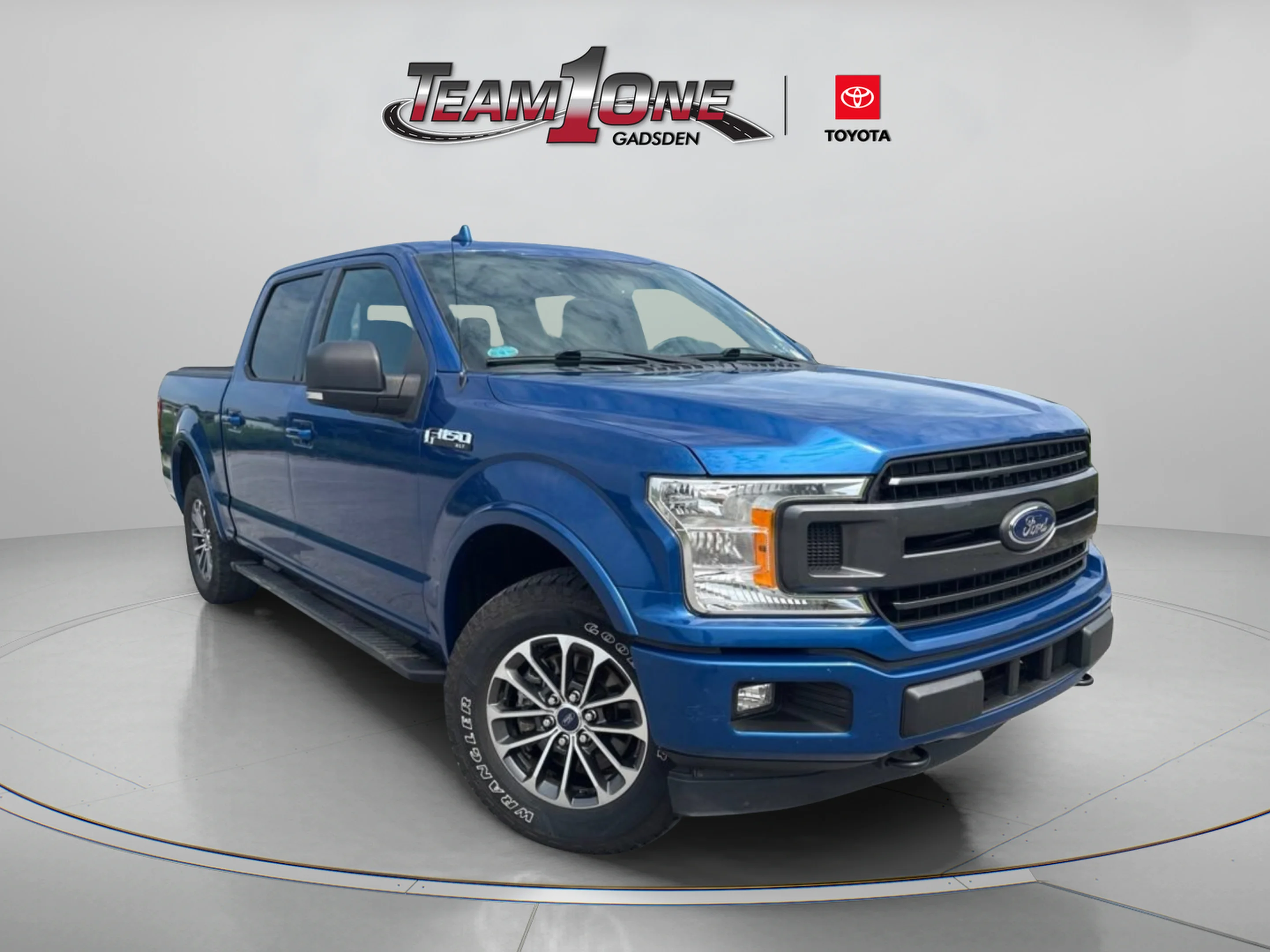 Used 2018 Lightning Blue Ford XLT image 1