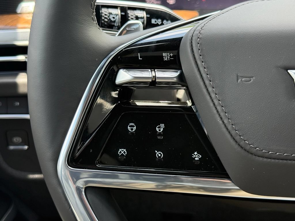 New 2026 Vibrant White Tricoat Cadillac Platinum Sport image 26