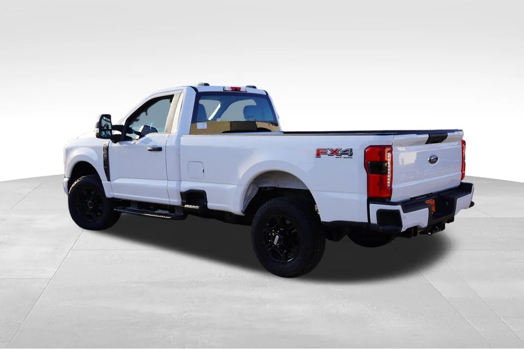 2025 Ford F-350 Super Duty XL - Photo 7