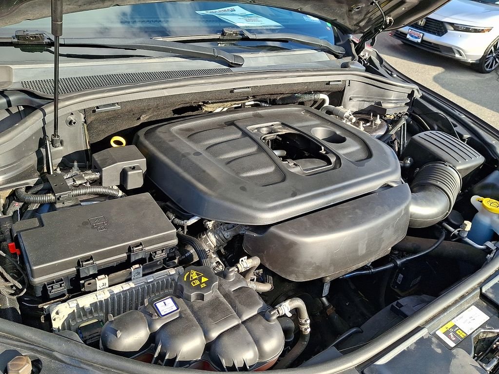 Used 2019 Gray Dodge SXT image 29