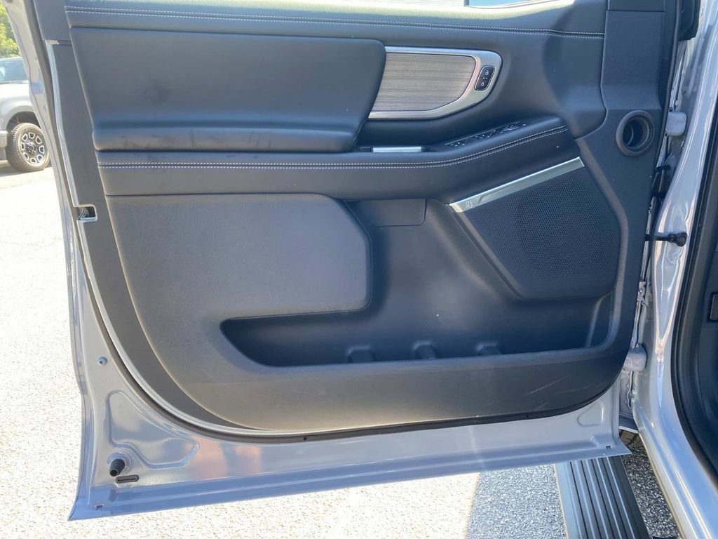 New 2026 Glacier Gray Metallic Tri-Coat Ford MAX Platinum® image 12