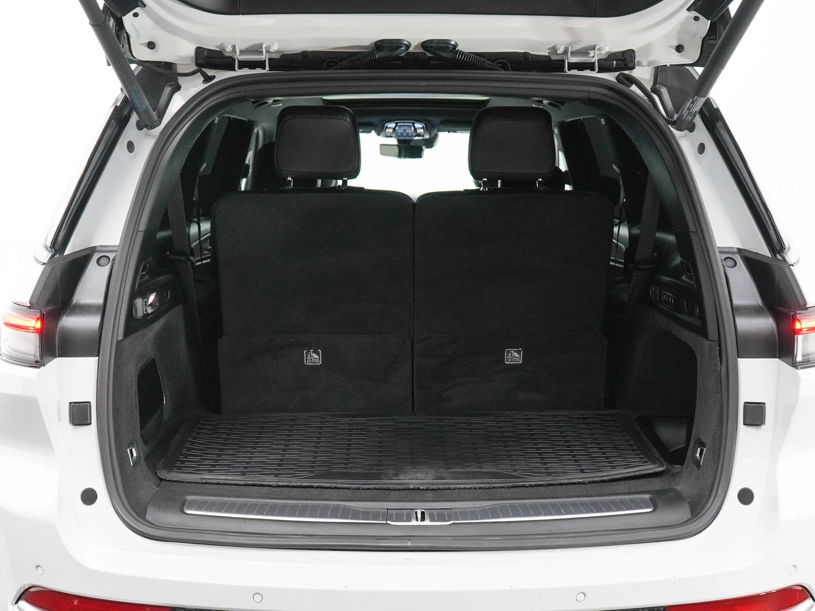 Used 2024 Bright White Clearcoat Jeep Summit image 35