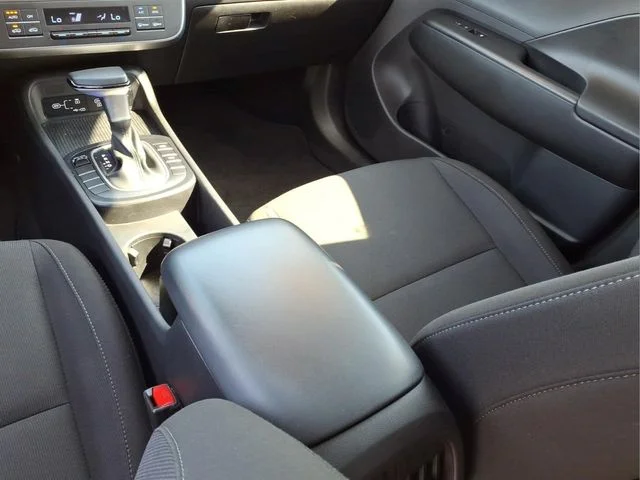 Used 2024 Yellow Hyundai SEL image 18