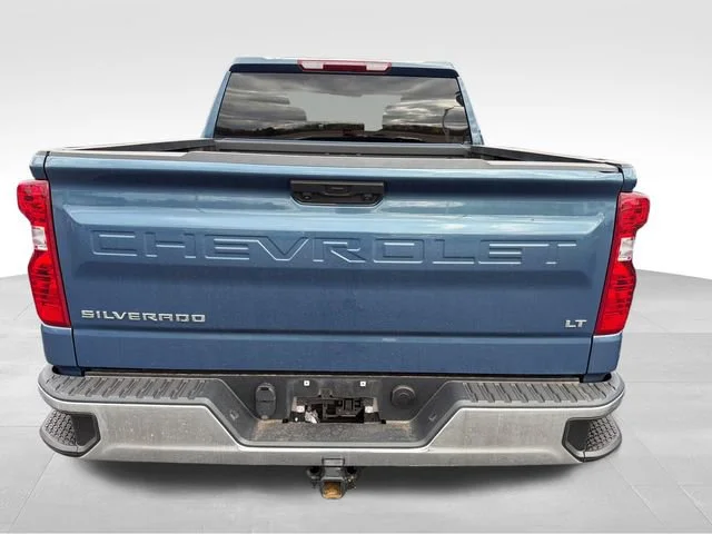 Used 2024 Lakeshore Blue Metallic Chevrolet LT (2FL) image 4