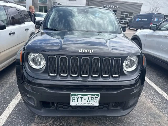 Used 2018 Black Jeep Latitude image 2