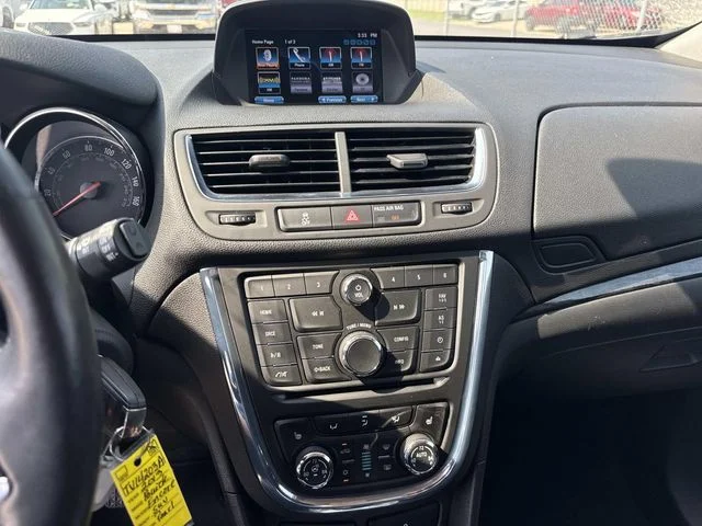 Used 2013 White Buick Leather image 35