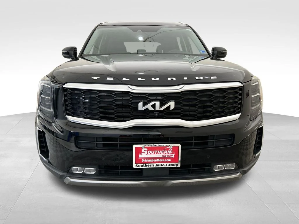 Used 2022 Black Kia SX image 8
