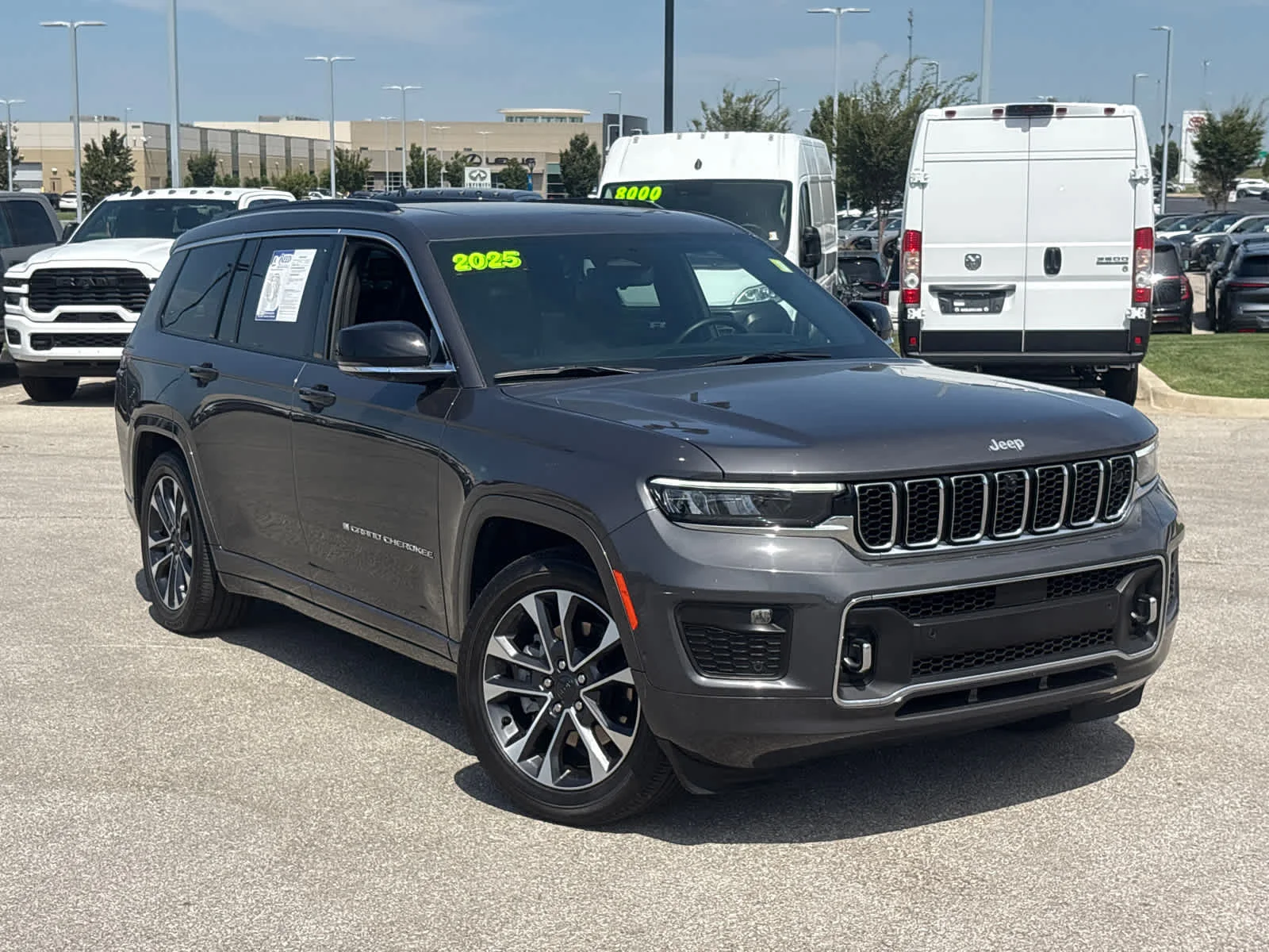 Used 2025 Jeep Grand Cherokee L Overland with VIN 1C4RJKDG0S8691378 for sale in Kansas City