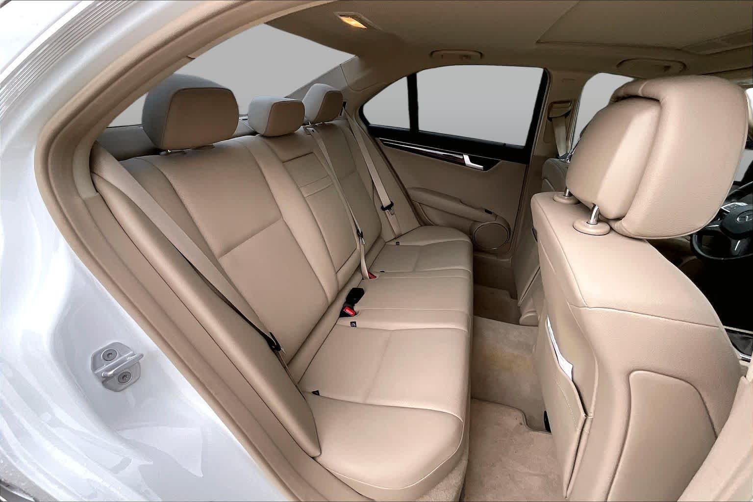 Used 2013 Polar White Mercedes-Benz C 250 Luxury image 18