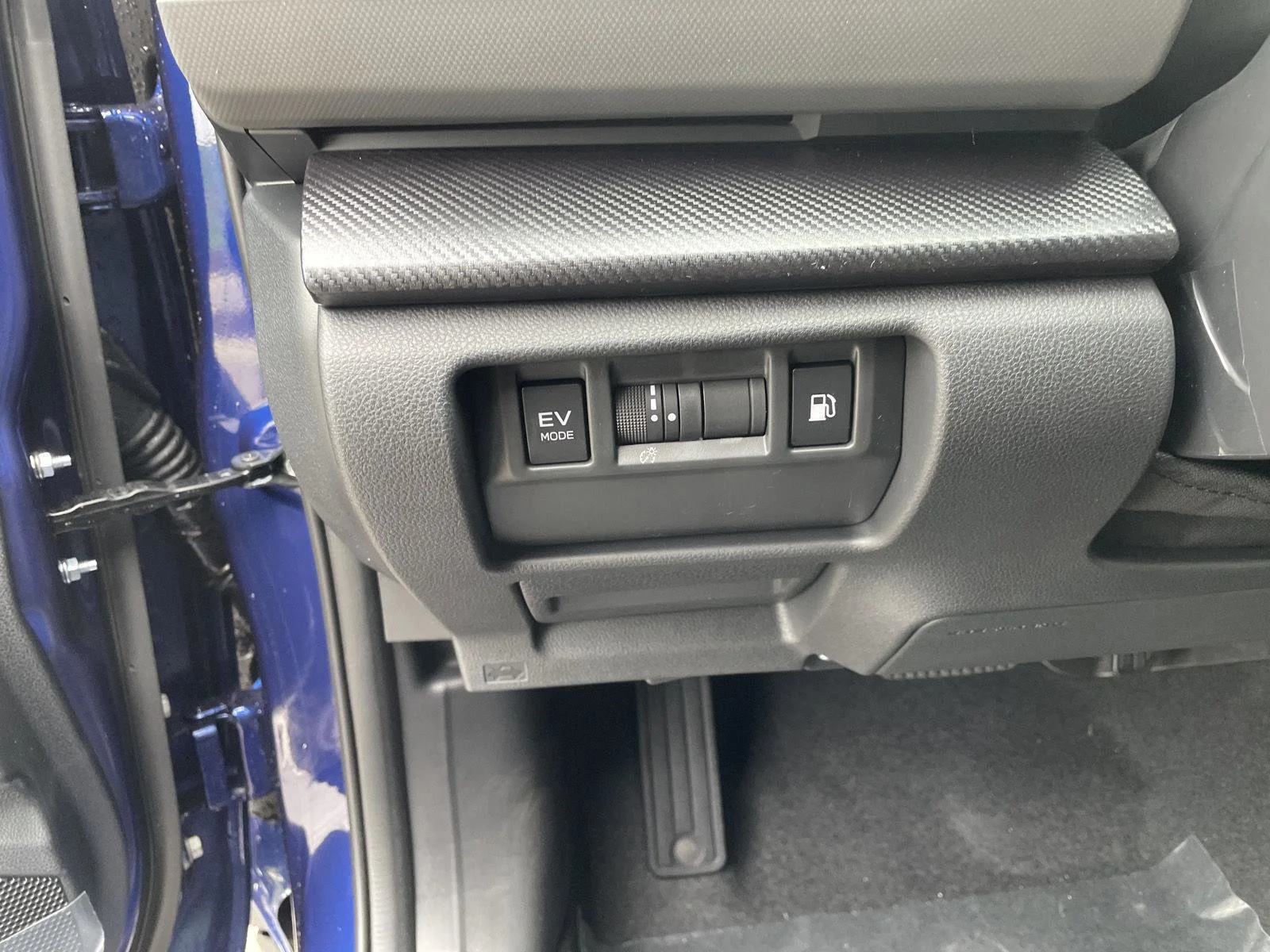 New 2026 Sapphire Blue Pearl Subaru Limited Hybrid image 12