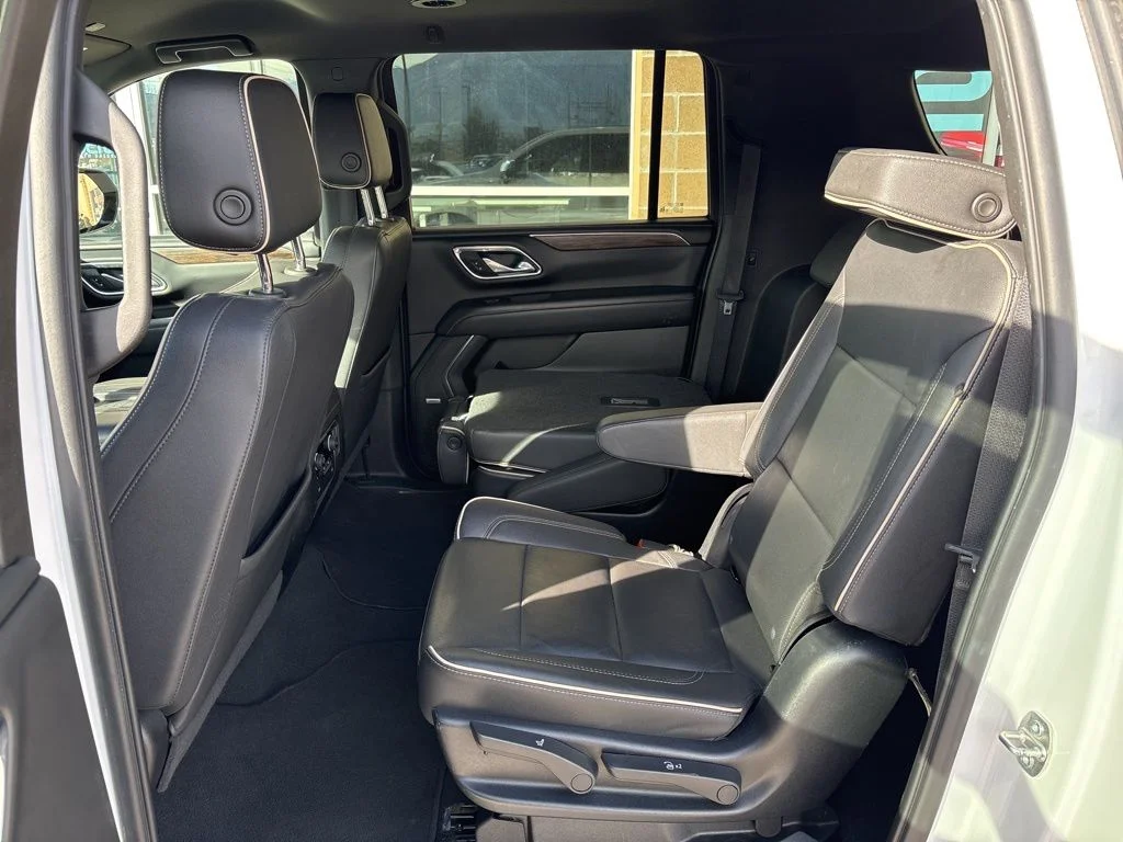 Used 2023 White Chevrolet Premier image 16