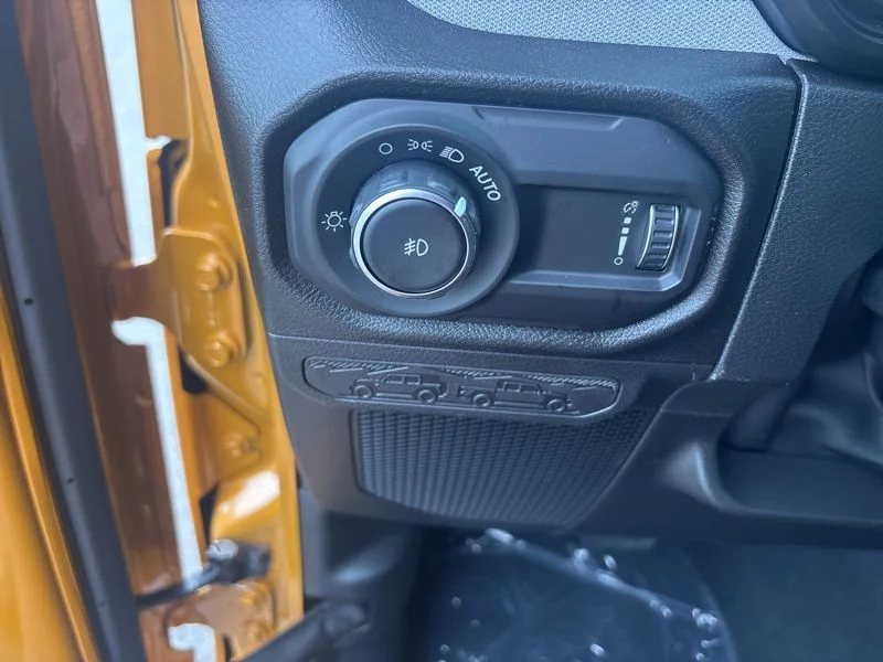 New 2026 Goldilocks Exterior Paint Jeep Sport S image 28