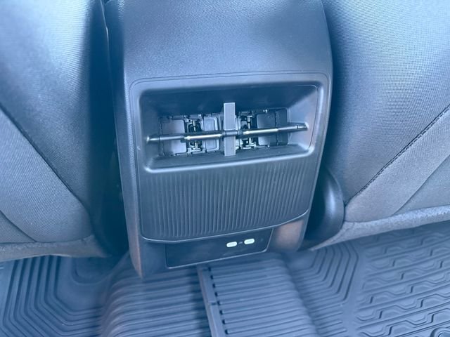 New 2026 Diamond Black Crystal Pearl-Coat Exterior Paint Jeep Laredo image 13