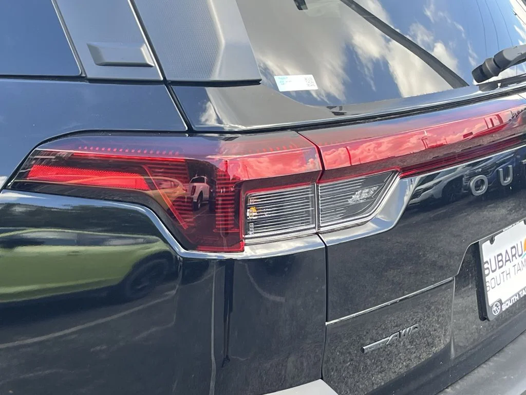 New 2026 CRYSTAL BLACK SILICA Subaru Premium image 8