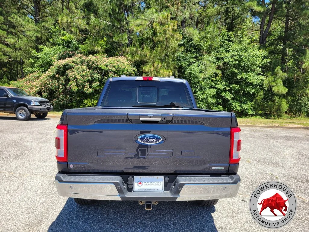 Used 2022  Ford Lariat image 4