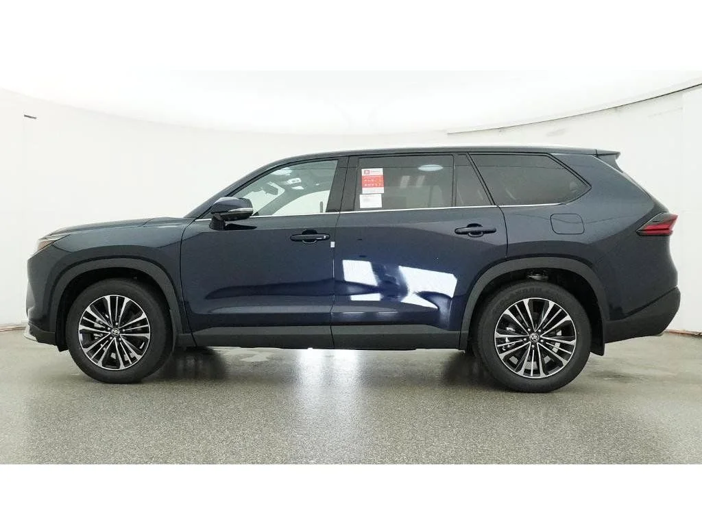 New 2026  Toyota MAX Platinum image 25