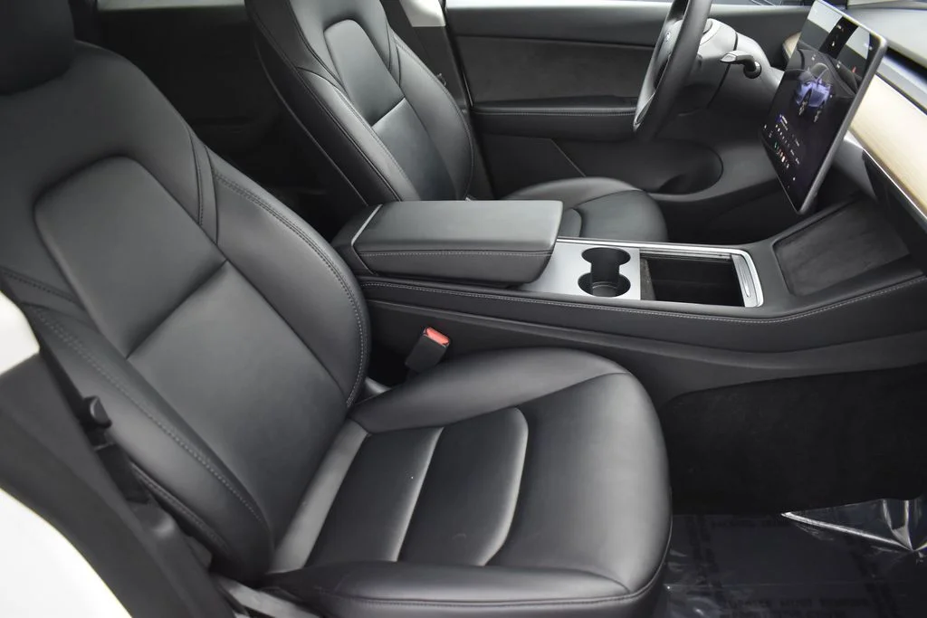 Used 2022 White Tesla Long Range image 26