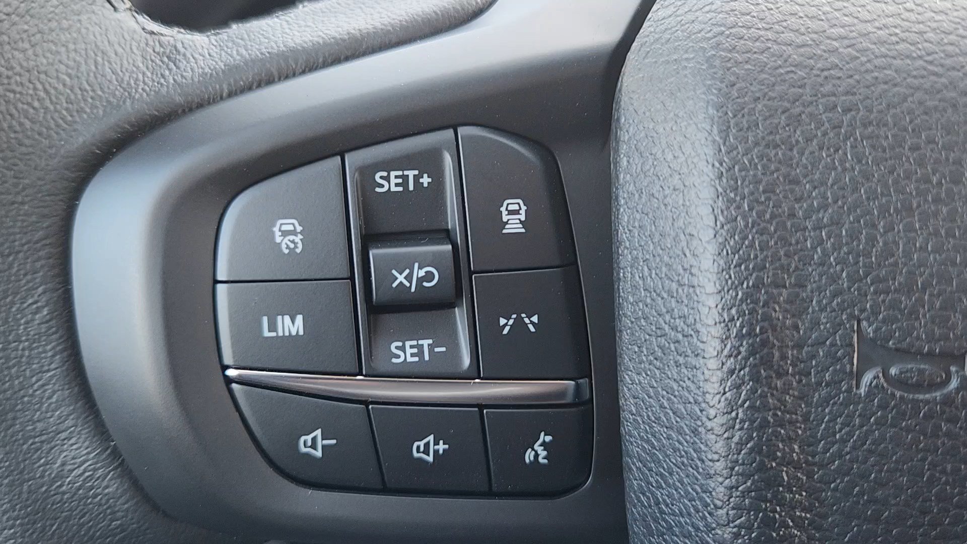 2025 Ford Ranger Lariat - Photo 11