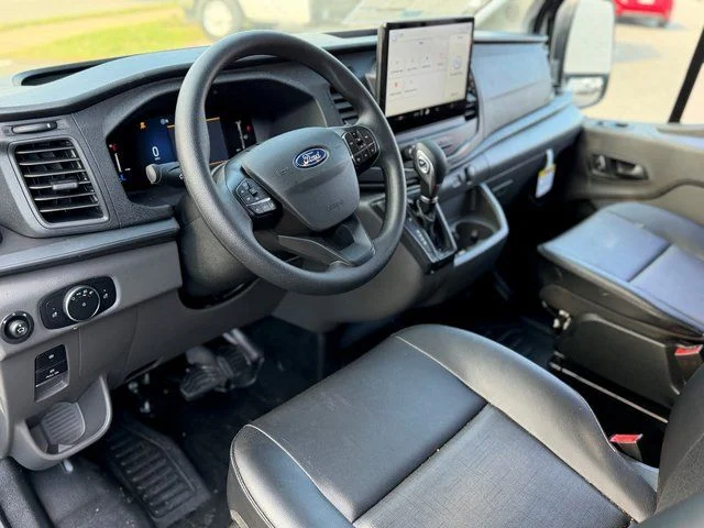 New 2026 Oxford White Ford Base image 14