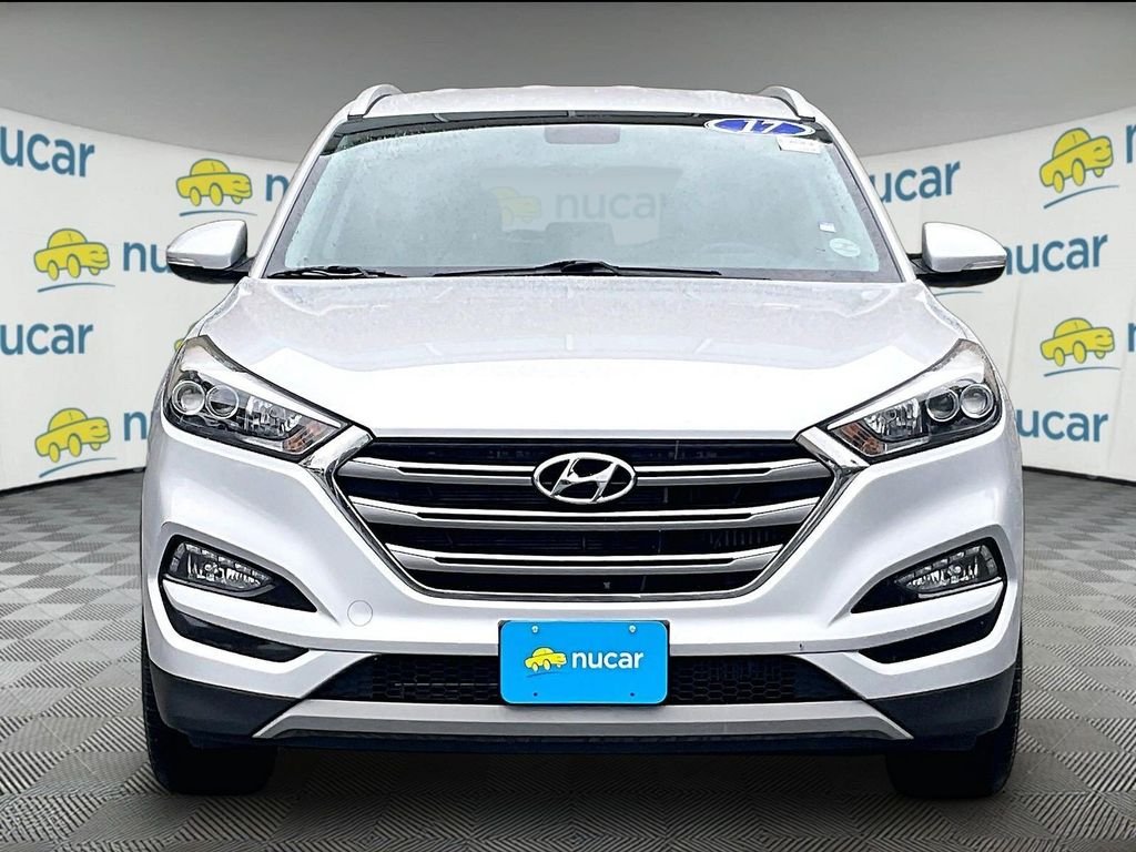 Used 2017 Silver Hyundai Limited image 2