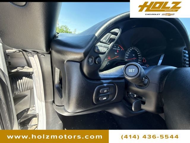 Used 2000 Sebring Silver Metallic Chevrolet 2dr Convertible image 16