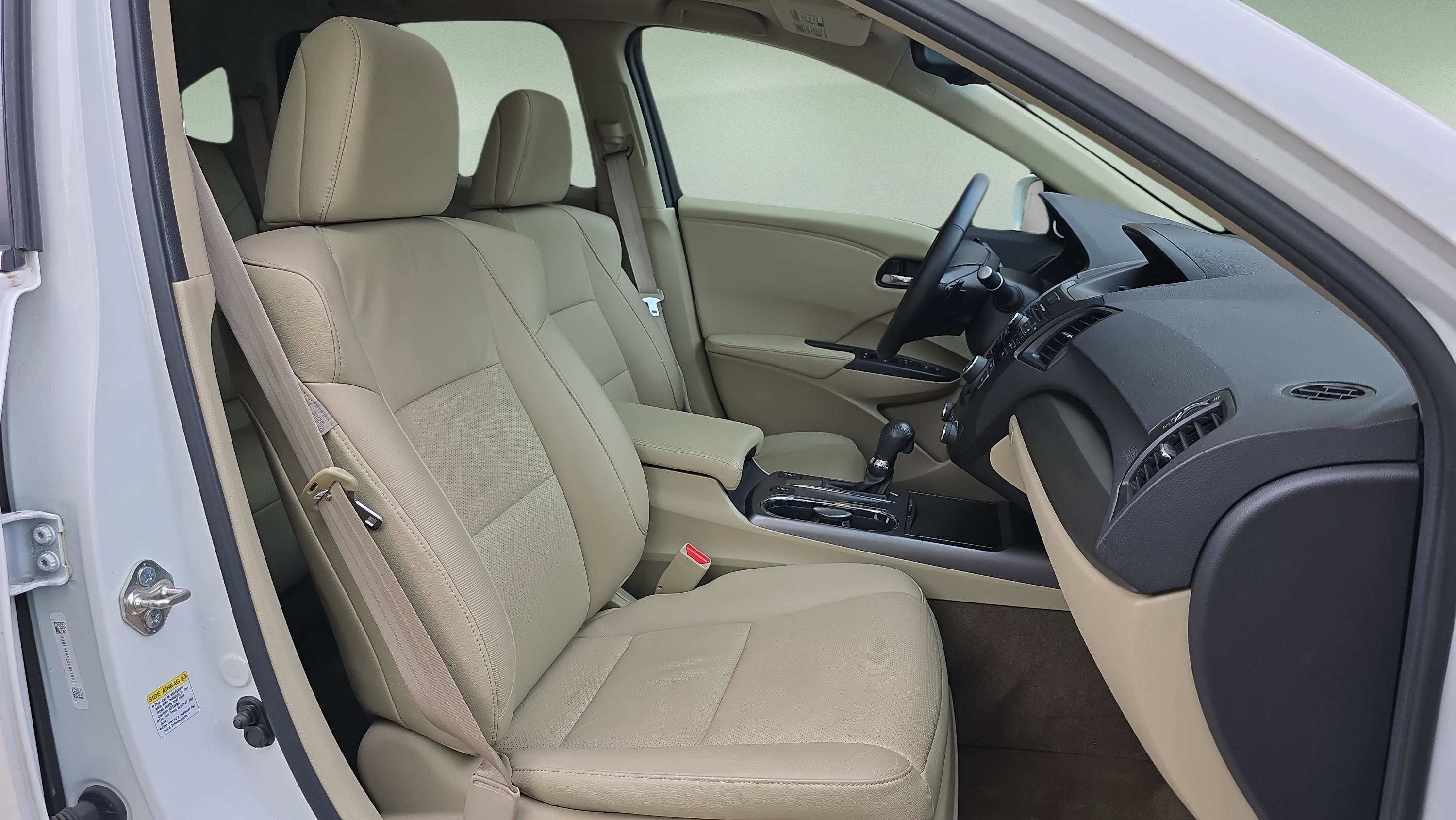 Used 2014 White Acura AWD image 10