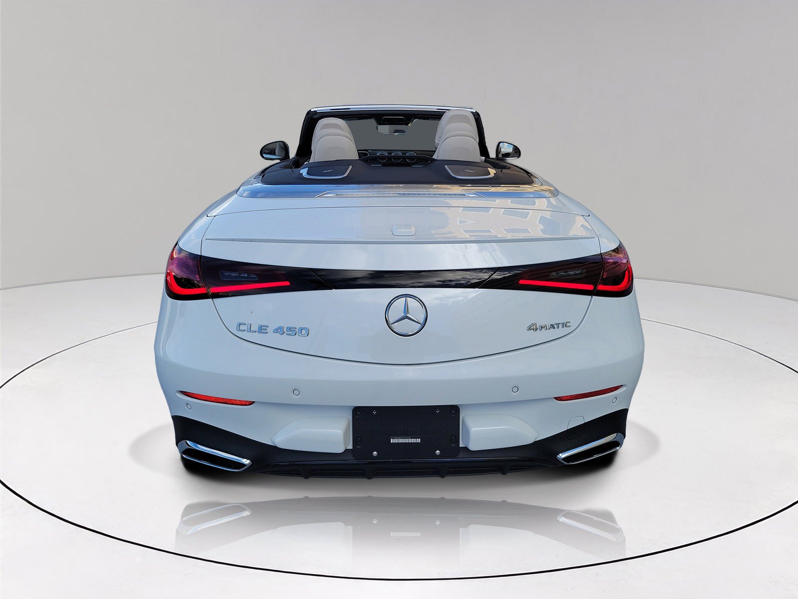 New 2027 MANUFAKTUR Moonlight White Metallic Mercedes-Benz CLE 450 image 5