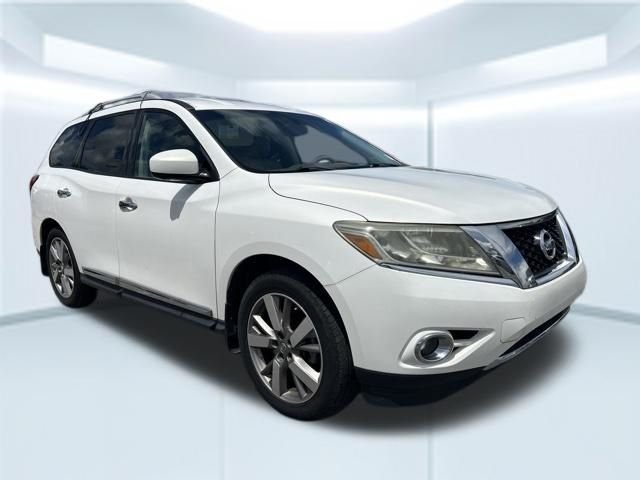 Used 2014 White Nissan Platinum image 3