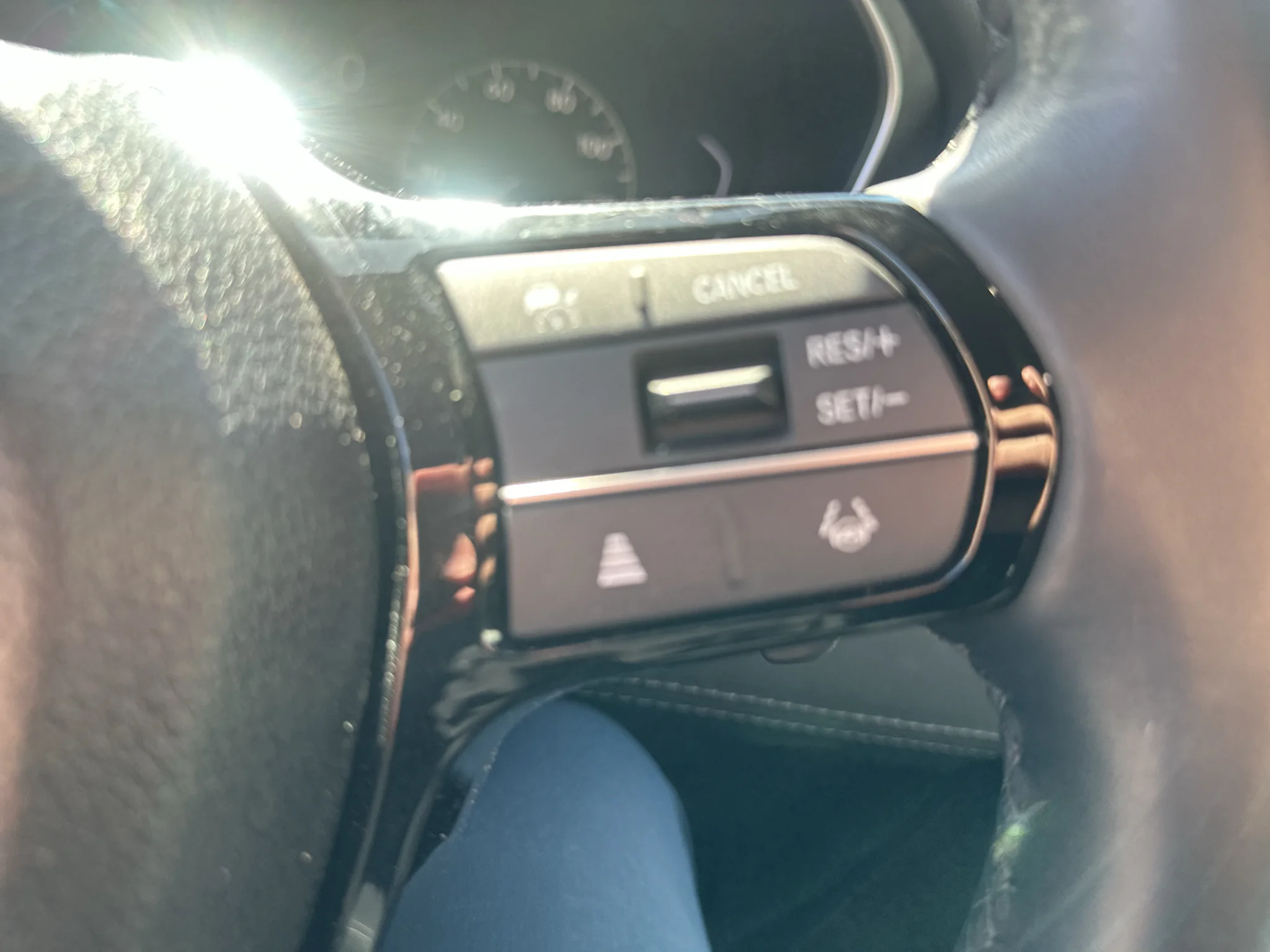 Used 2025 White Honda EX-L image 9