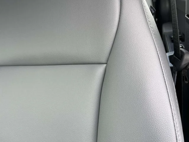 New 2025 Oxford White Ford XL image 16