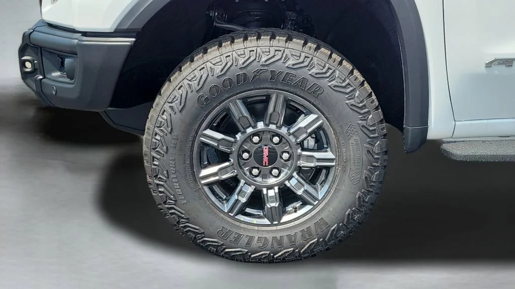 New 2026 Summit White GMC AT4X image 29