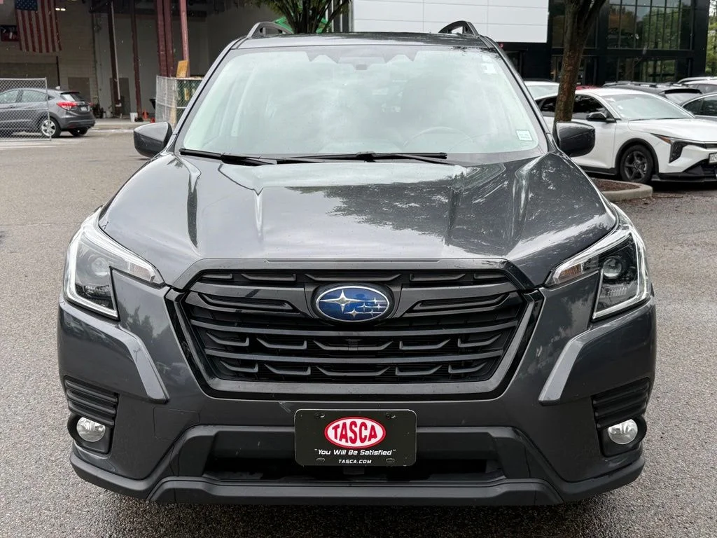 Used 2023 Gray Subaru Premium image 3