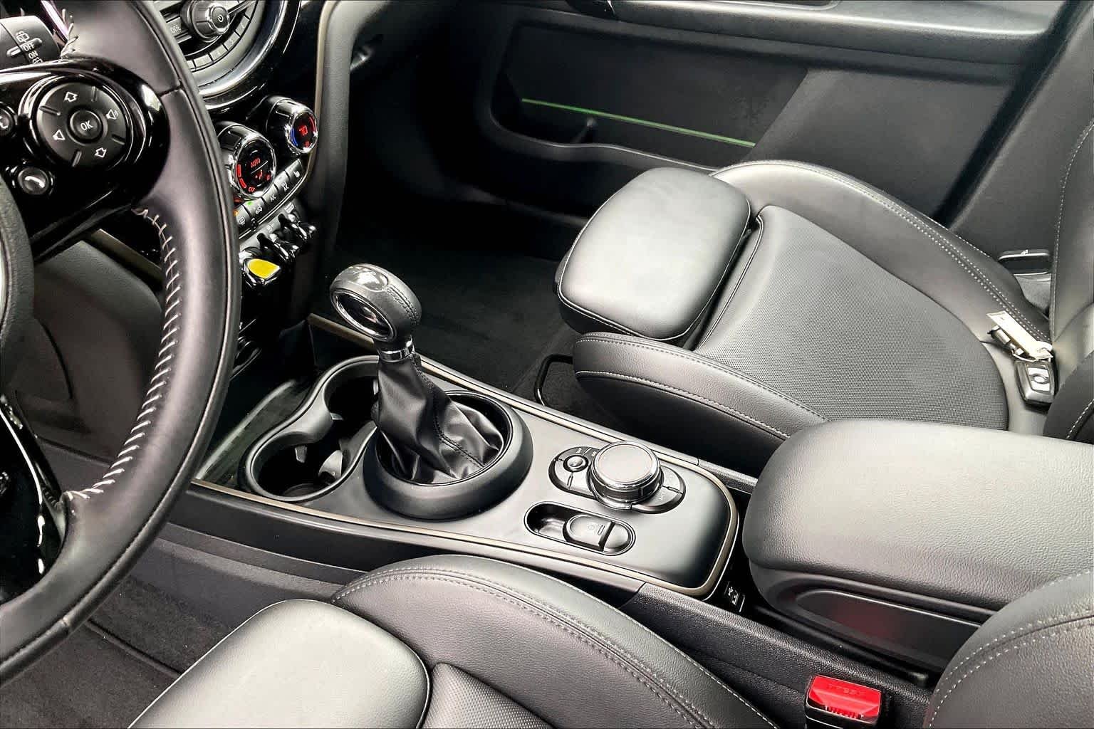 Used 2019 Thunder Gray Metallic MINI Cooper S E image 15