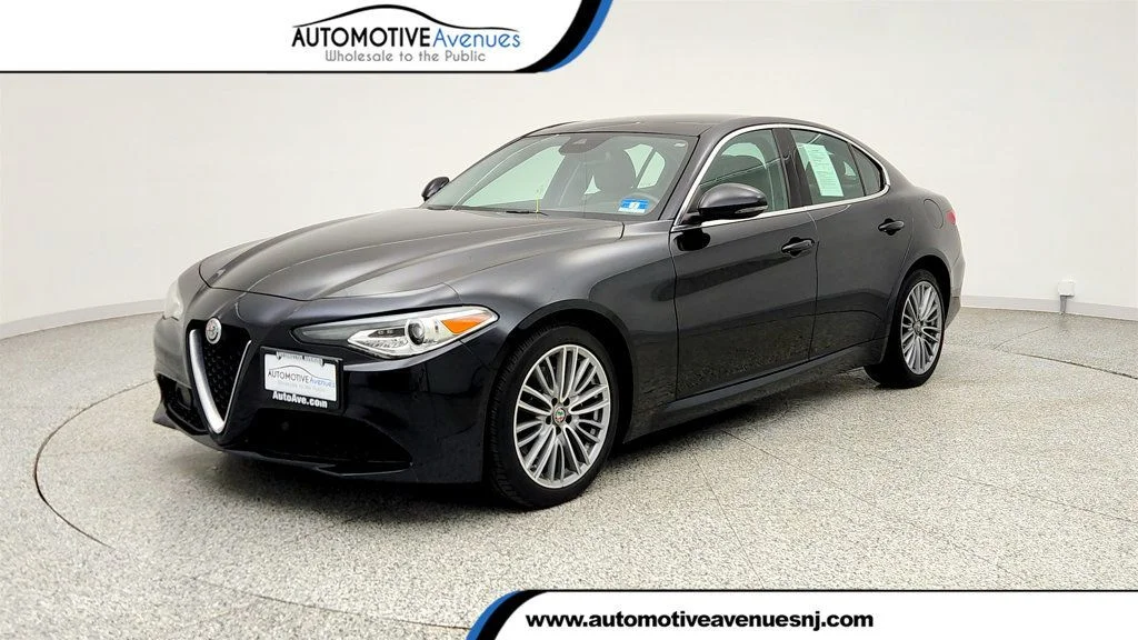 2018 Alfa Romeo Giulia 2.0 Ti Lusso Auto AWD's photo