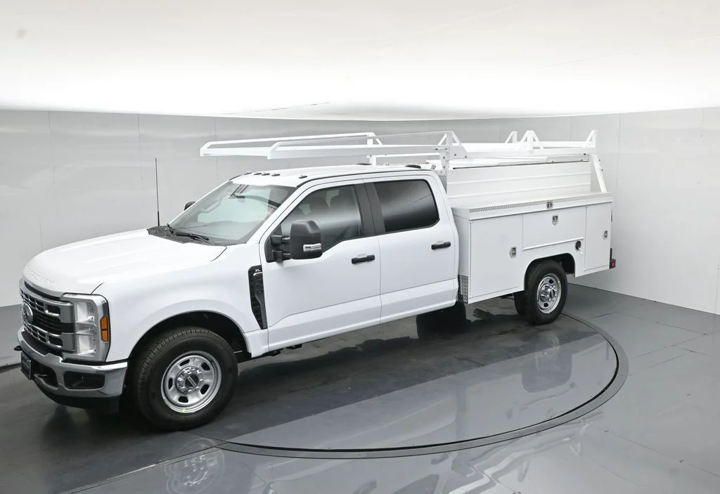 New 2026 Oxford White Ford XL image 44