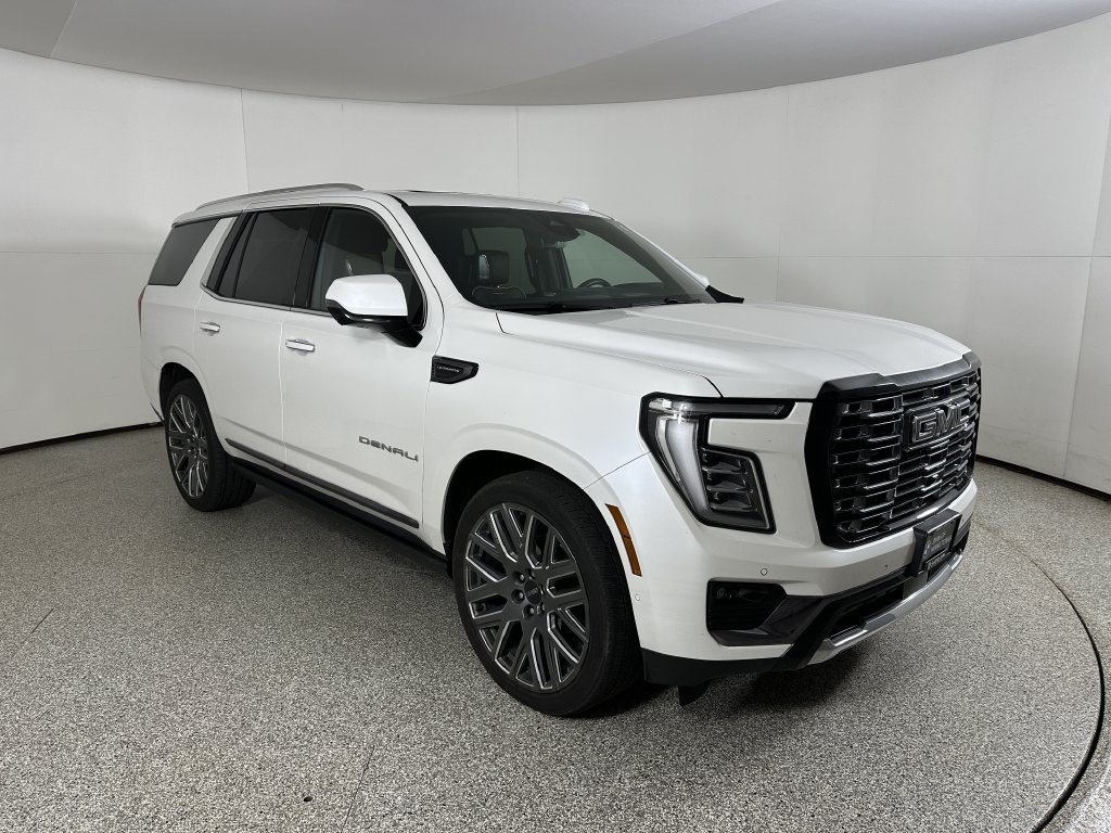 Used 2025 White GMC Denali Ultimate image 4