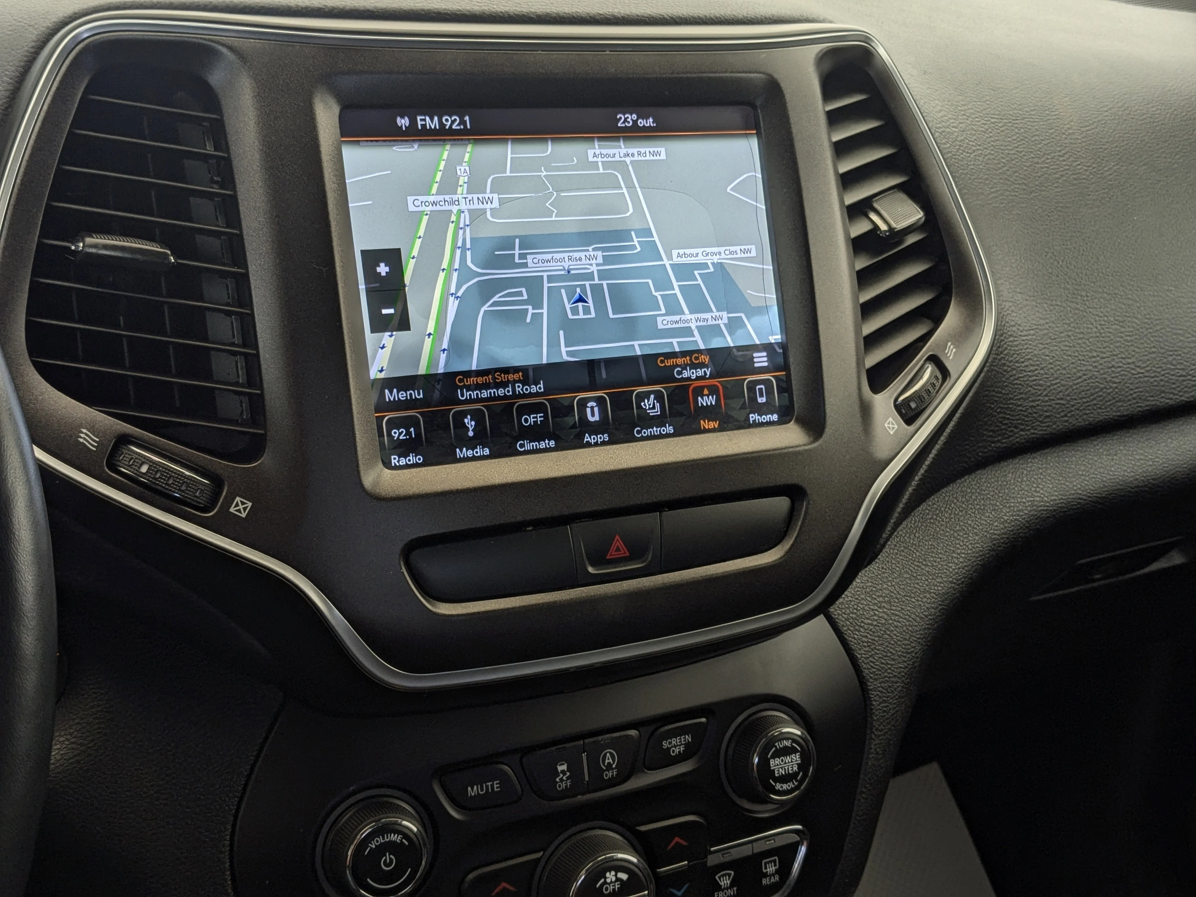 Used 2019 Grey Jeep Trailhawk Elite - Nappa Leather - Command View Sunroof - Trailer Tow - Heated & Cooled Seats image 24