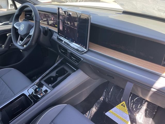 New 2026 White/off-white Volkswagen 2.0T SE R-Line Black image 29
