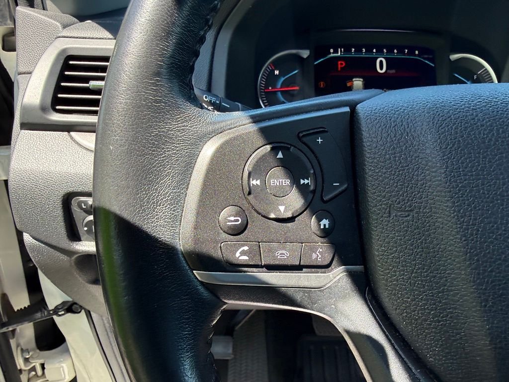 Used 2019 White Diamond Pearl Honda EX-L image 11