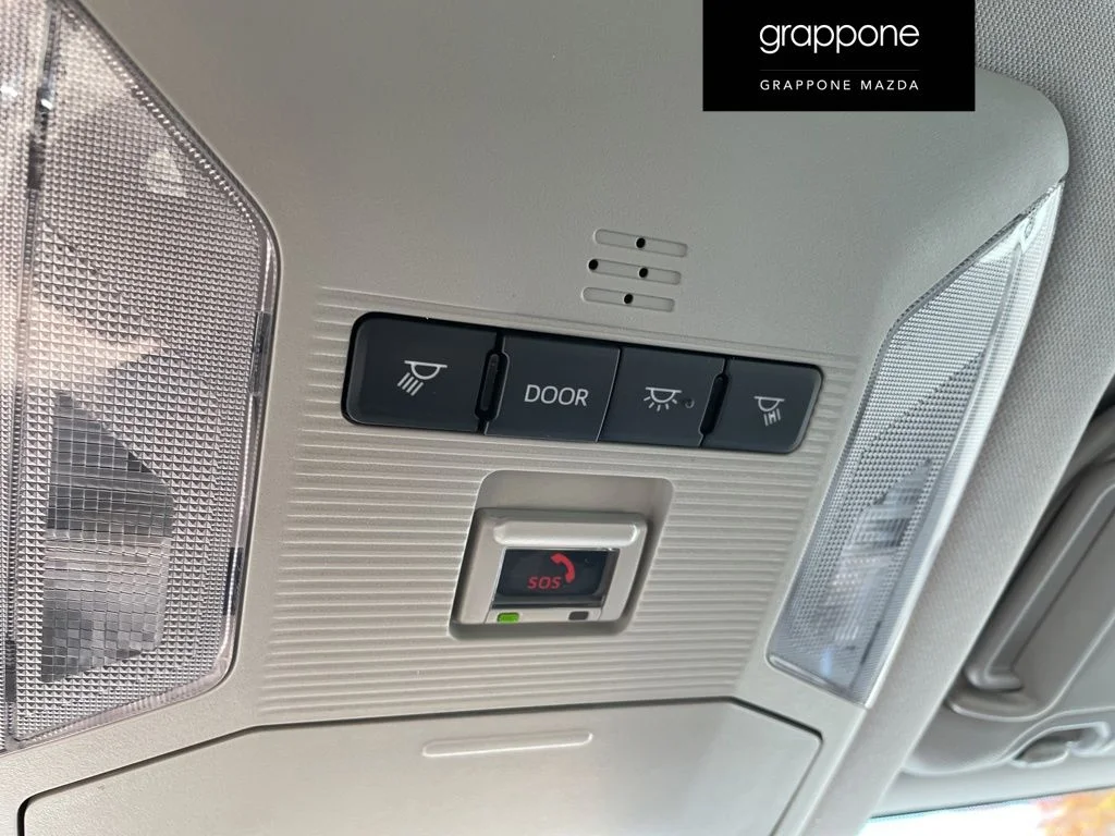 2023 Toyota RAV4 XLE - Photo 14