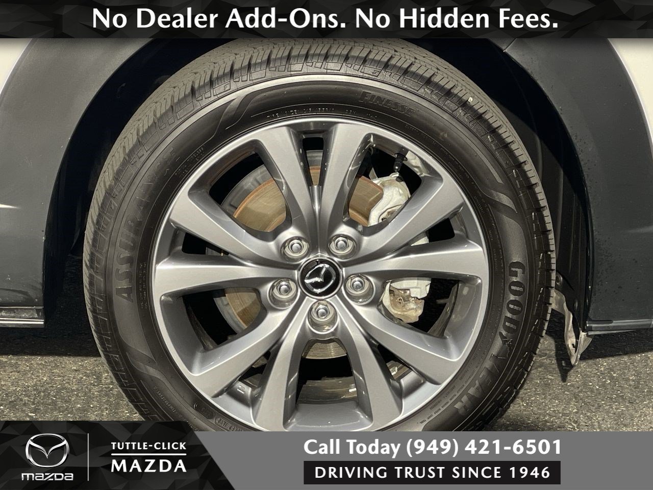 Used 2025 Snowflake White Pearl Mica Mazda 2.5 S Preferred Package image 19