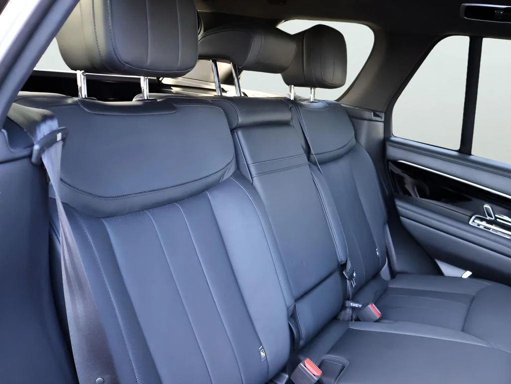 2023 Land Rover Range Rover SE - Photo 12