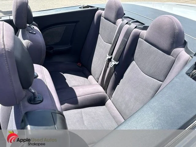 Used 2012 White Chrysler Touring image 8