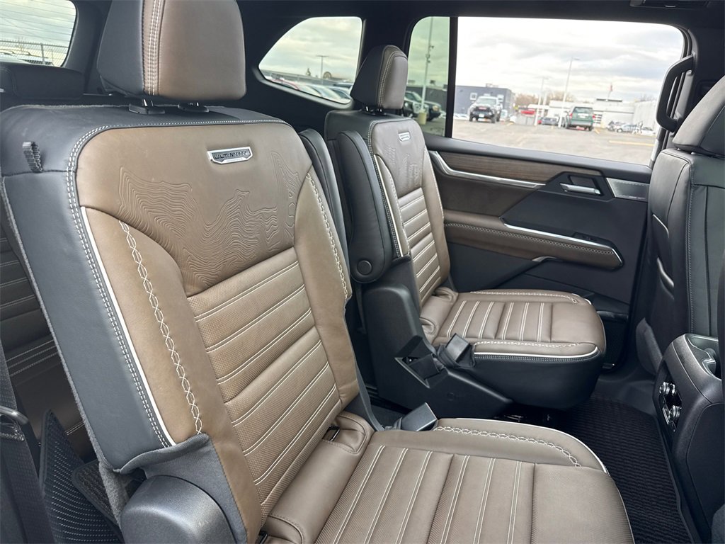 2026 GMC ACADIA - Image 34